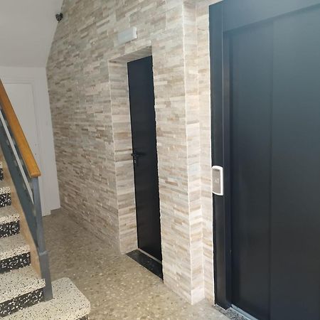 Apartaments Ixa Manresa Buitenkant foto