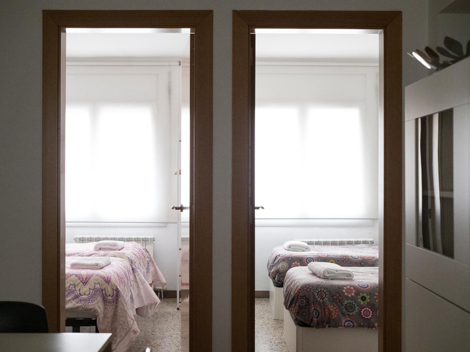 Apartaments Ixa Manresa Buitenkant foto
