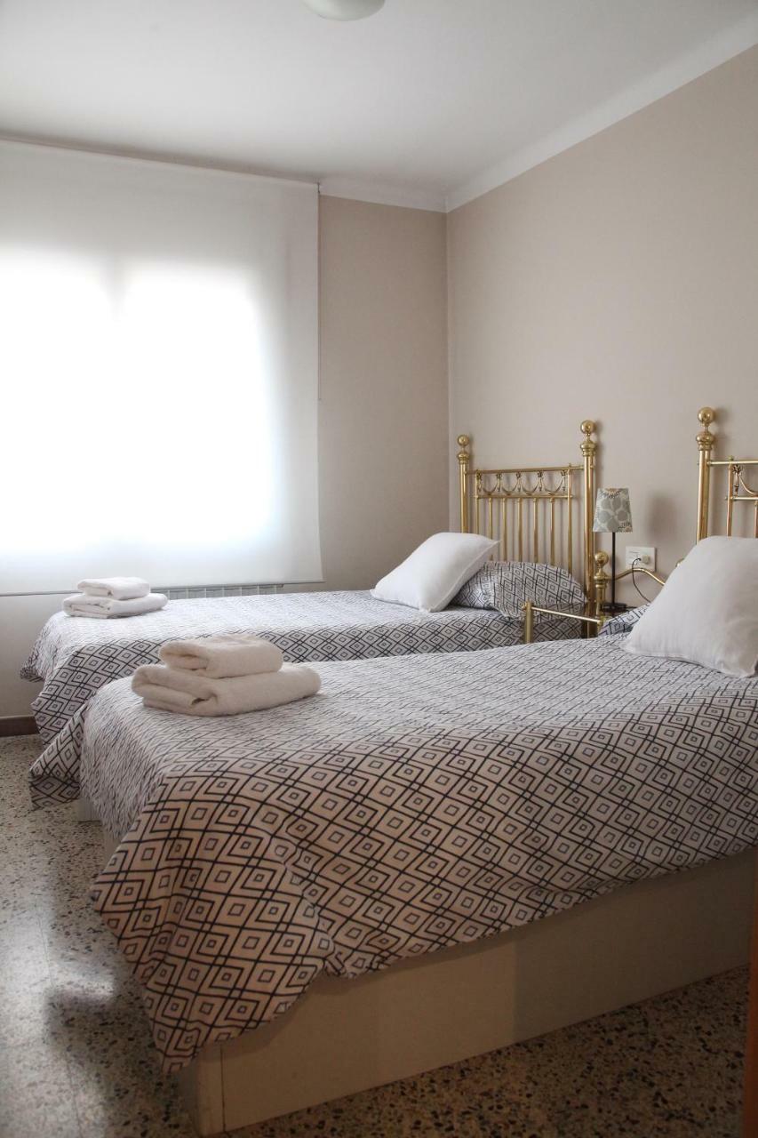 Apartaments Ixa Manresa Buitenkant foto