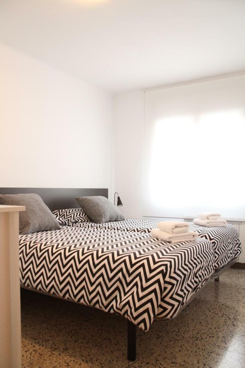 Apartaments Ixa Manresa Buitenkant foto