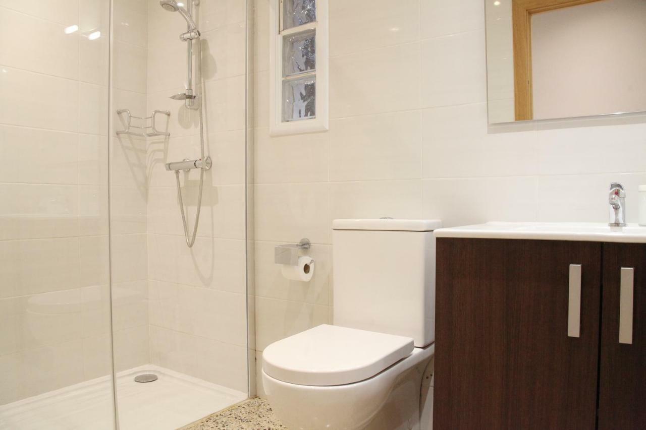 Apartaments Ixa Manresa Buitenkant foto